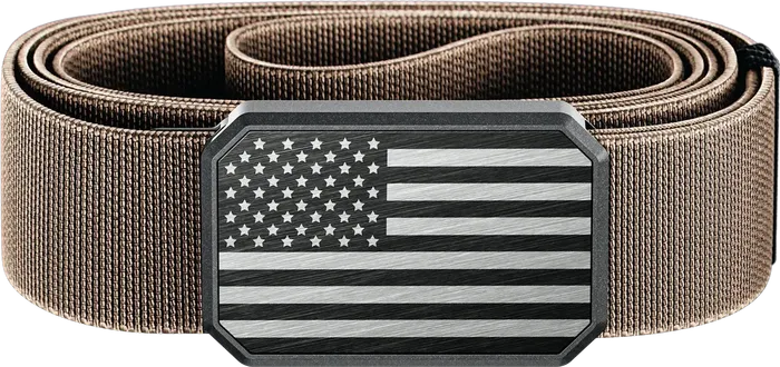 Hero Flag Groove Belt in coyote with a black flag buckle