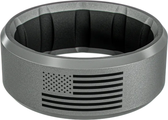 Groove Alpha Hero Flag Ring in deep stone with a flag on the face